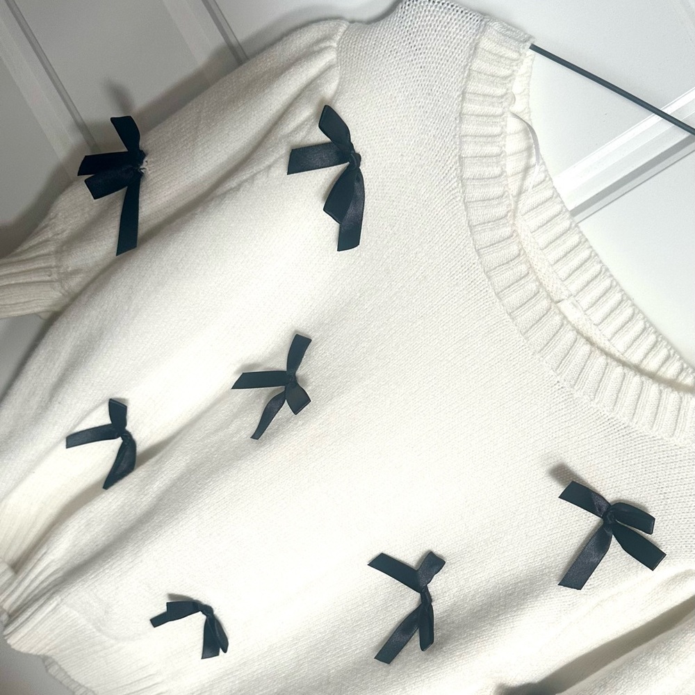 Cute bow sweater
